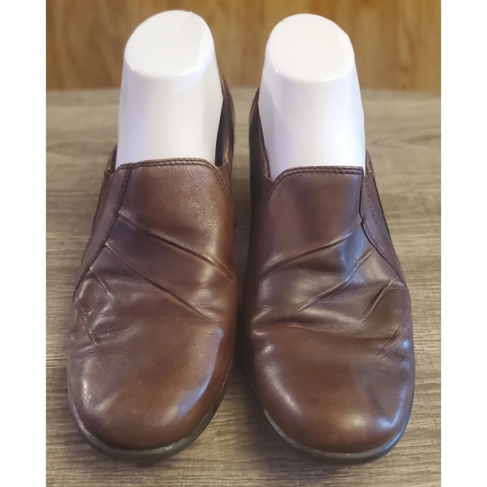 Clarks Partridge Leather Slip On Wedge‎ Shoes Womens Size 9 Brown